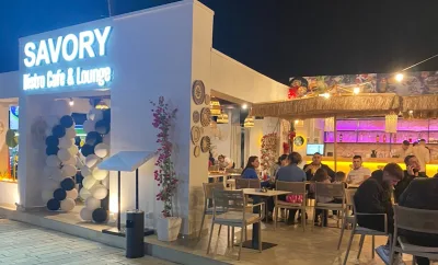 Savory bistro café & lounge