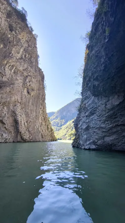 Komani lake