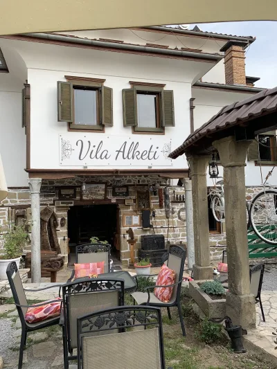 Vila Alket