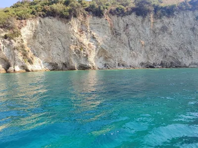Kepi i këmbës (Leg Cape)