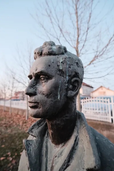 Spomenik Lazaru Vučkoviću