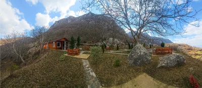 "Old Woman’s Cave" Guesthouse