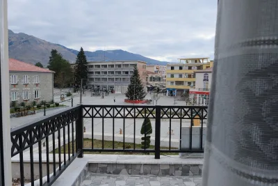 Bujtina As e Vogël, As e Madhe