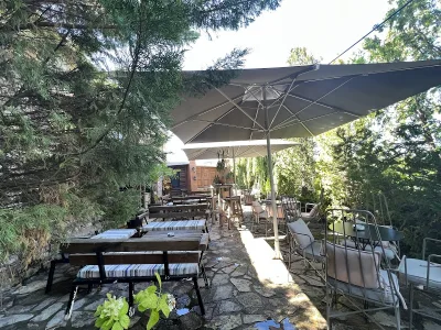 KESHTJELLA KORÇA