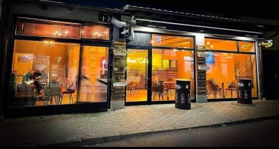 Street Caffe
