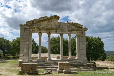 The Monument to Agonoteters