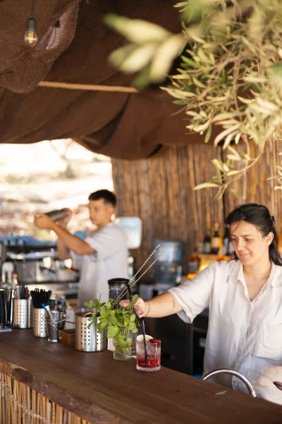 Caravan Beach Bar & Restaurant
