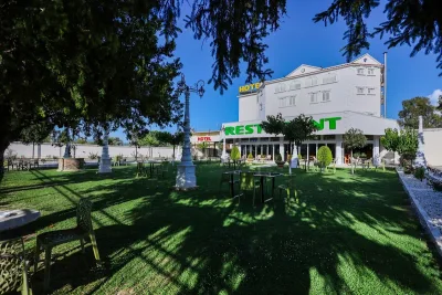 Hotel Familja