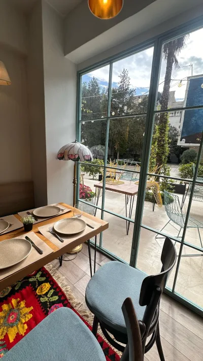 Mesdhe Restaurant & Lounge