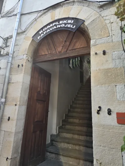 Kompleksi Papavangjeli