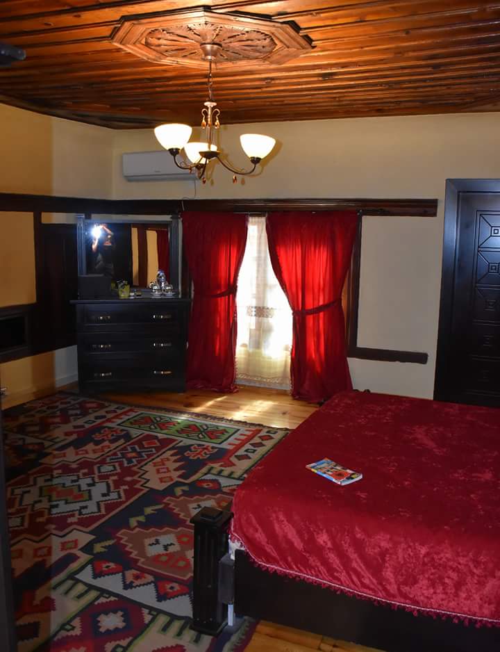 Guest House Bujtina Leon photo 2