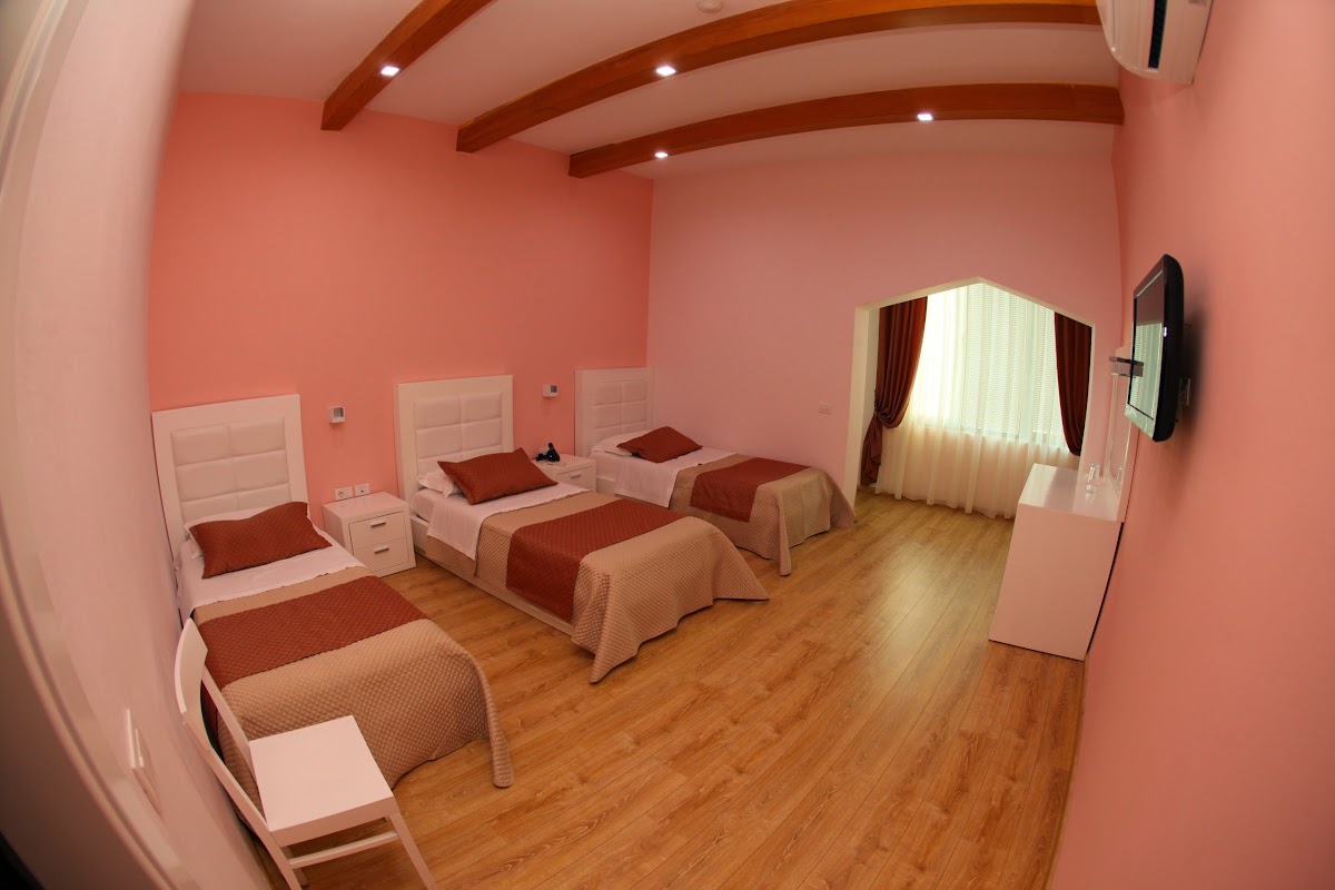 White City Hotel photo 5