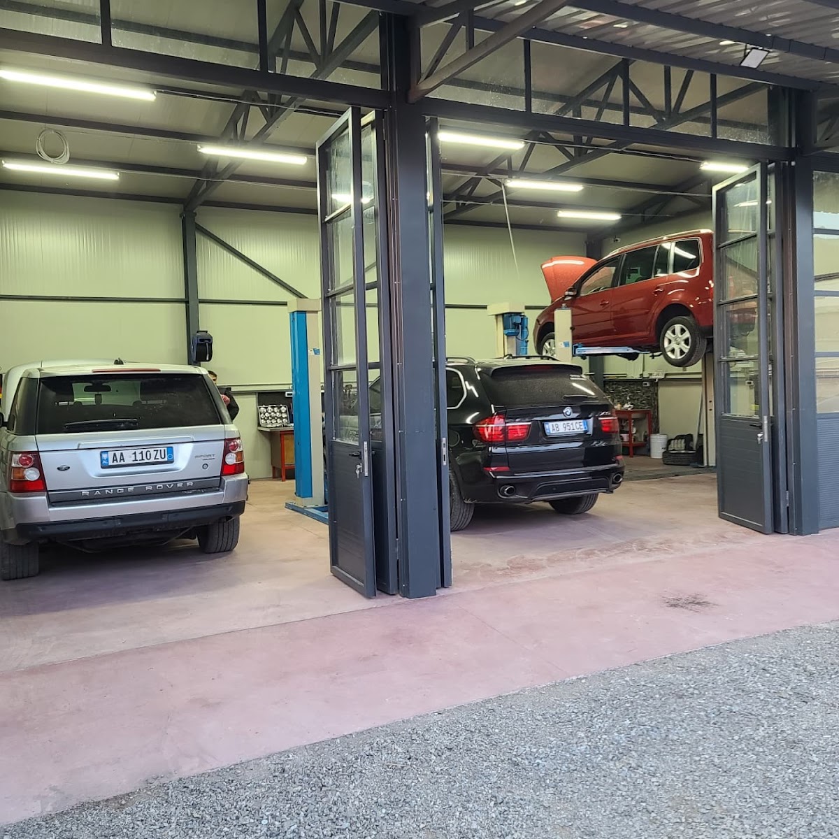 Auto Kuqali Makina me qera (Rent a Car) Korce Servis Makinash photo 2