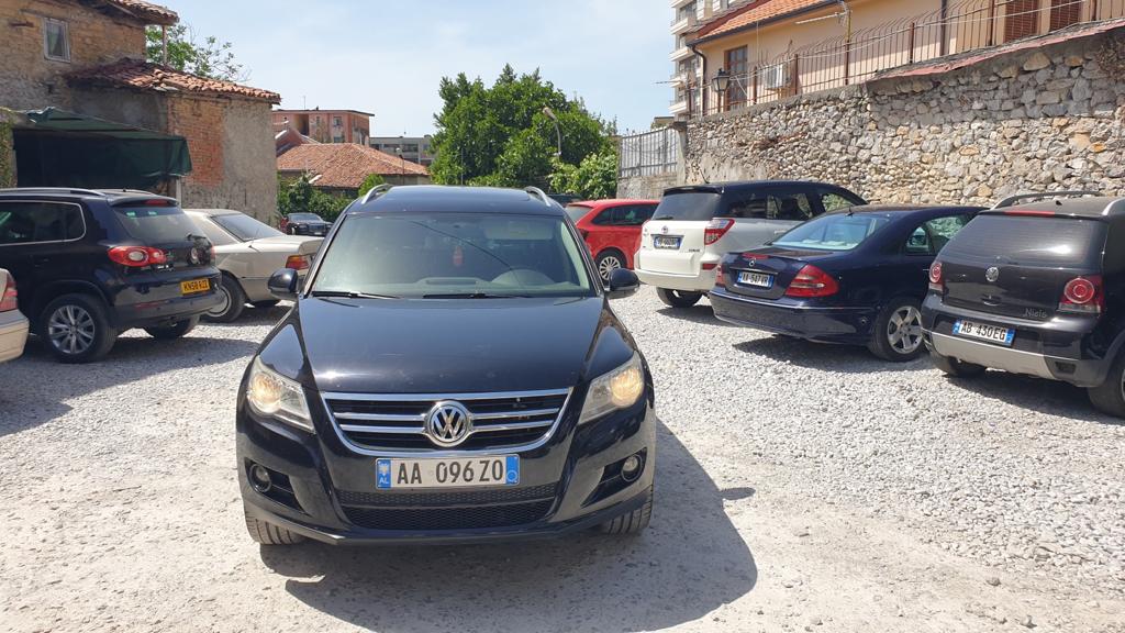 MOMACARs Rental photo 2