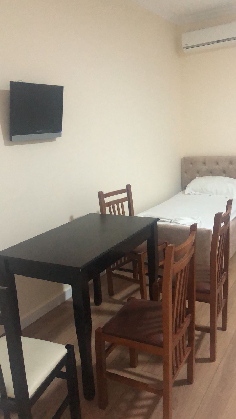 Hotel Ikea Vlorë photo 2