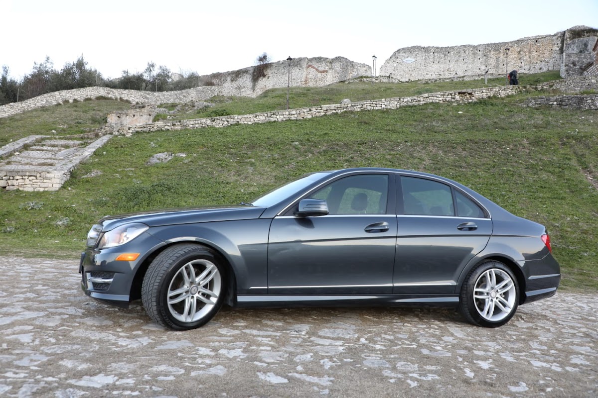 Rental Cars Berat — Makina me Qira në Berat — photo 4