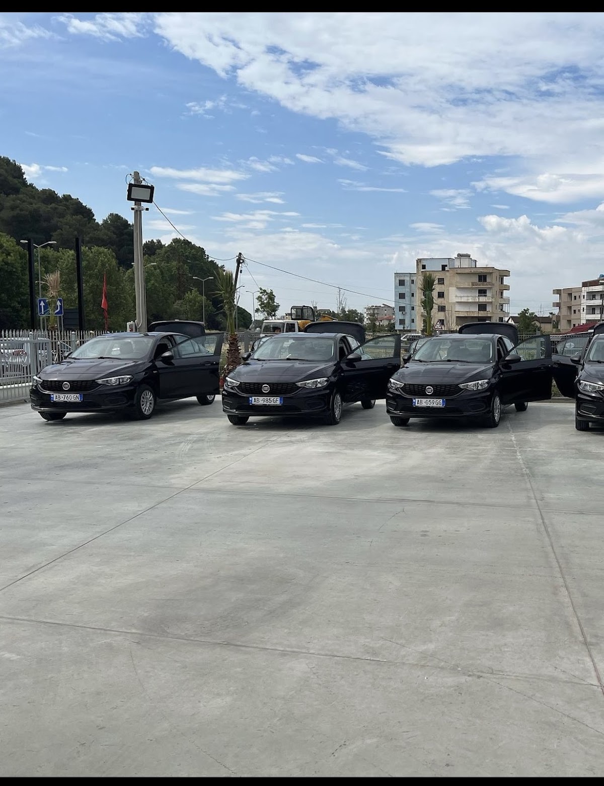 Let’s go rent — Makina me Qira në Kavajë