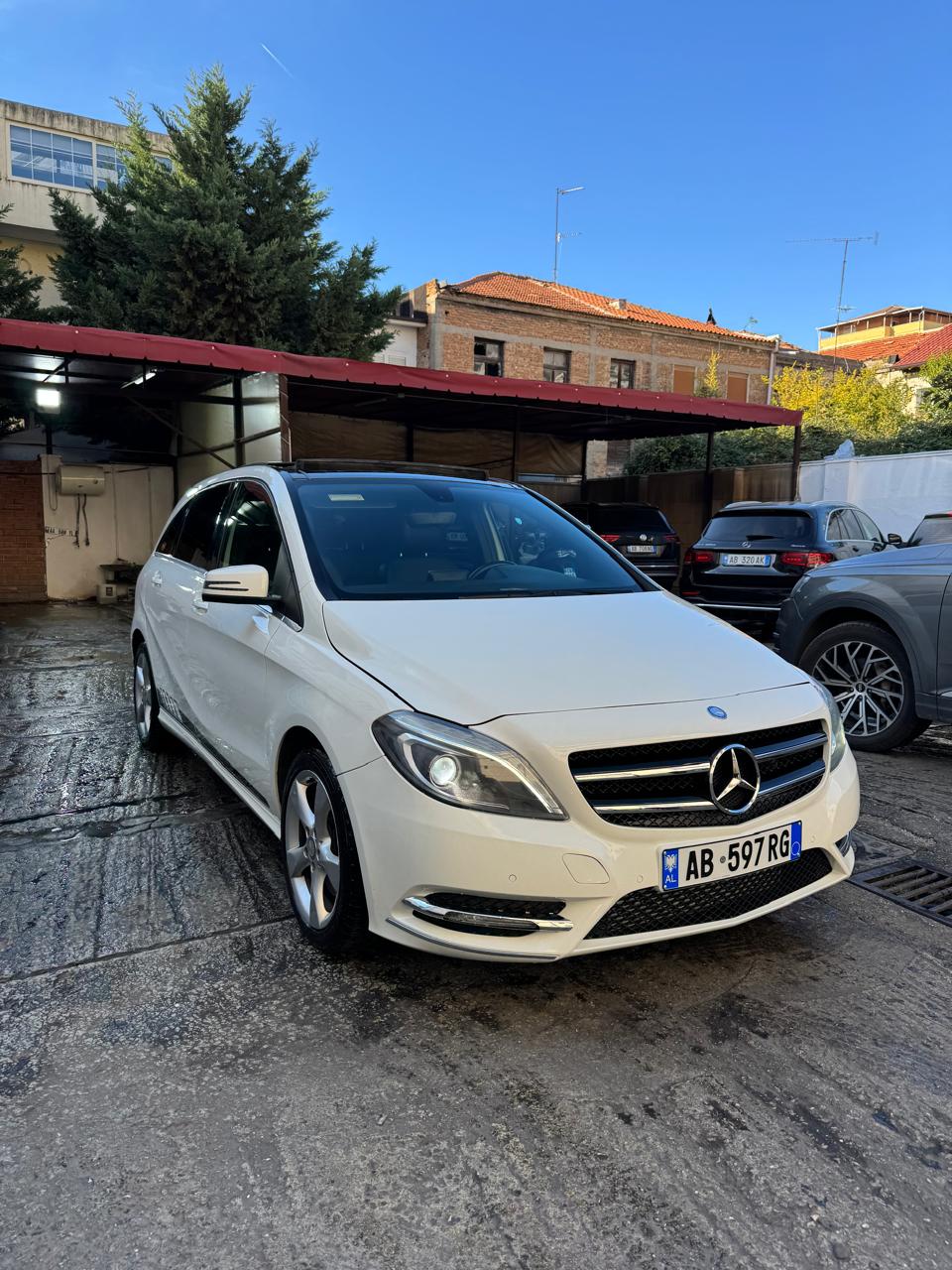 didaspeed - makina me qera | rent a car photo 2