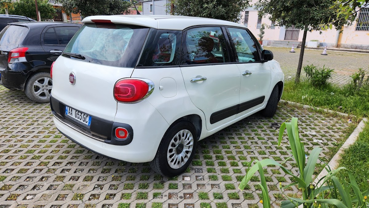 GoRentAlbania — Makina me Qira në Shkodër — photo 3