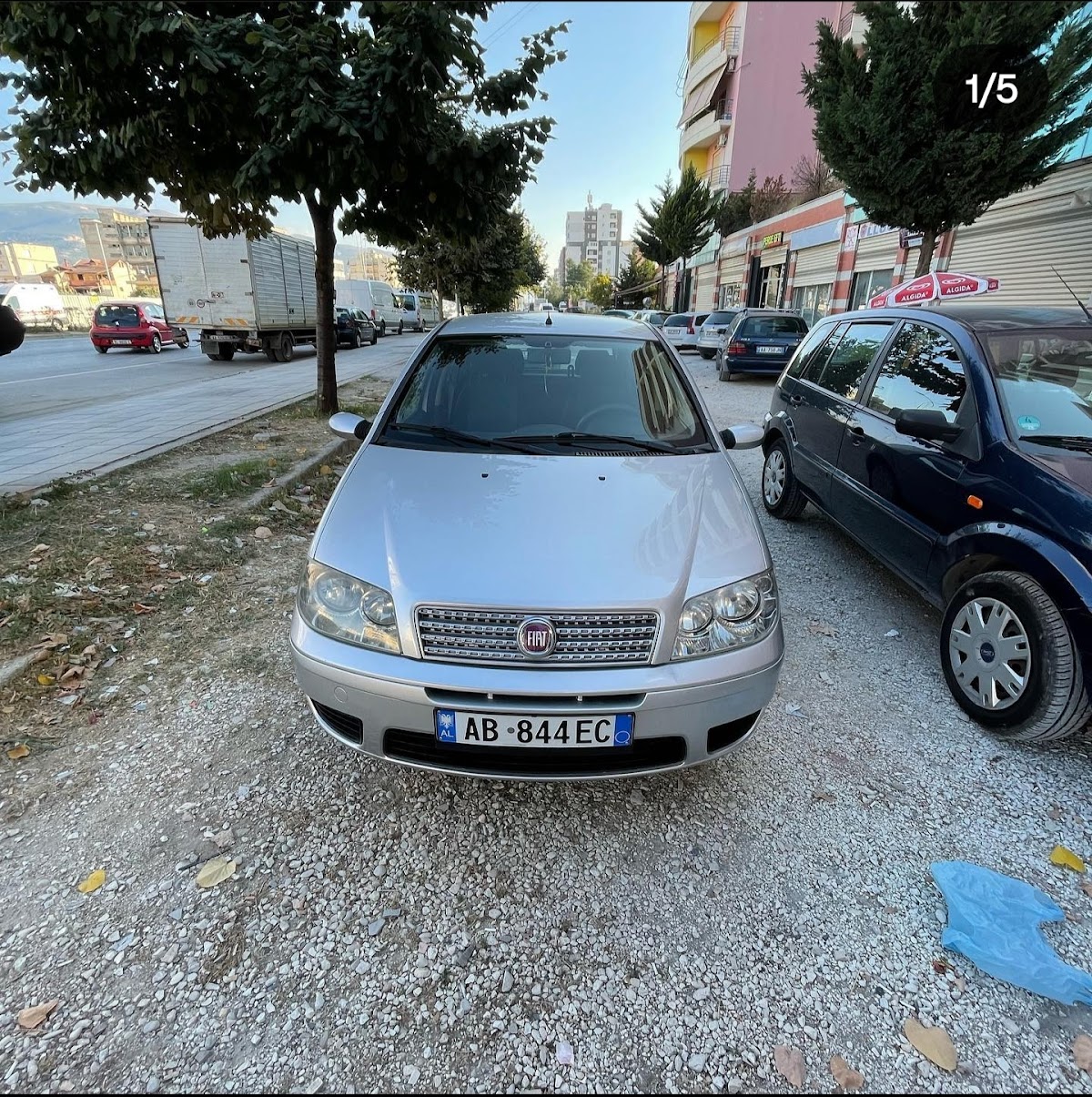 Makina me qira Auto Beni (Car Rental)