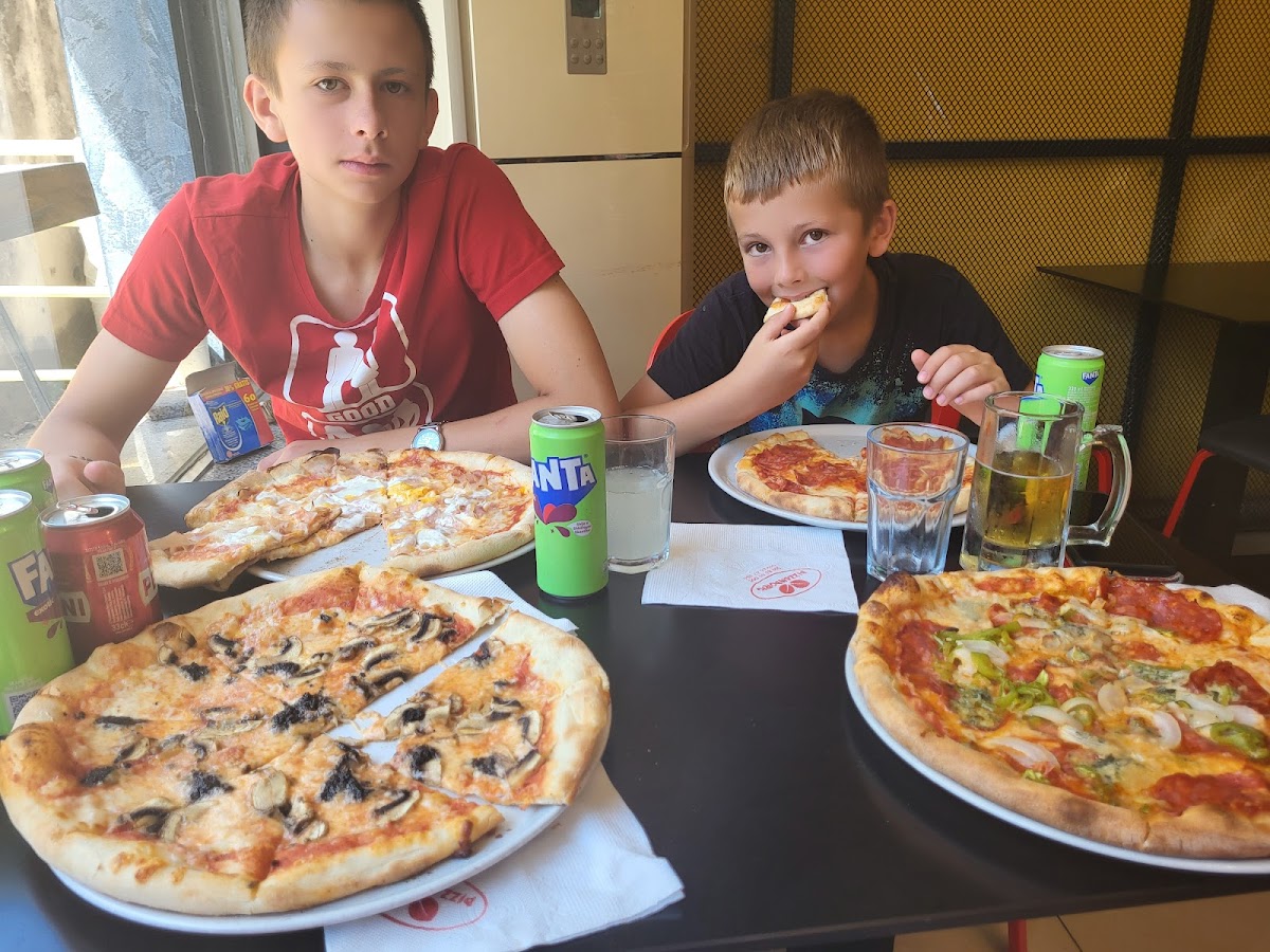Pizzemporio photo 2