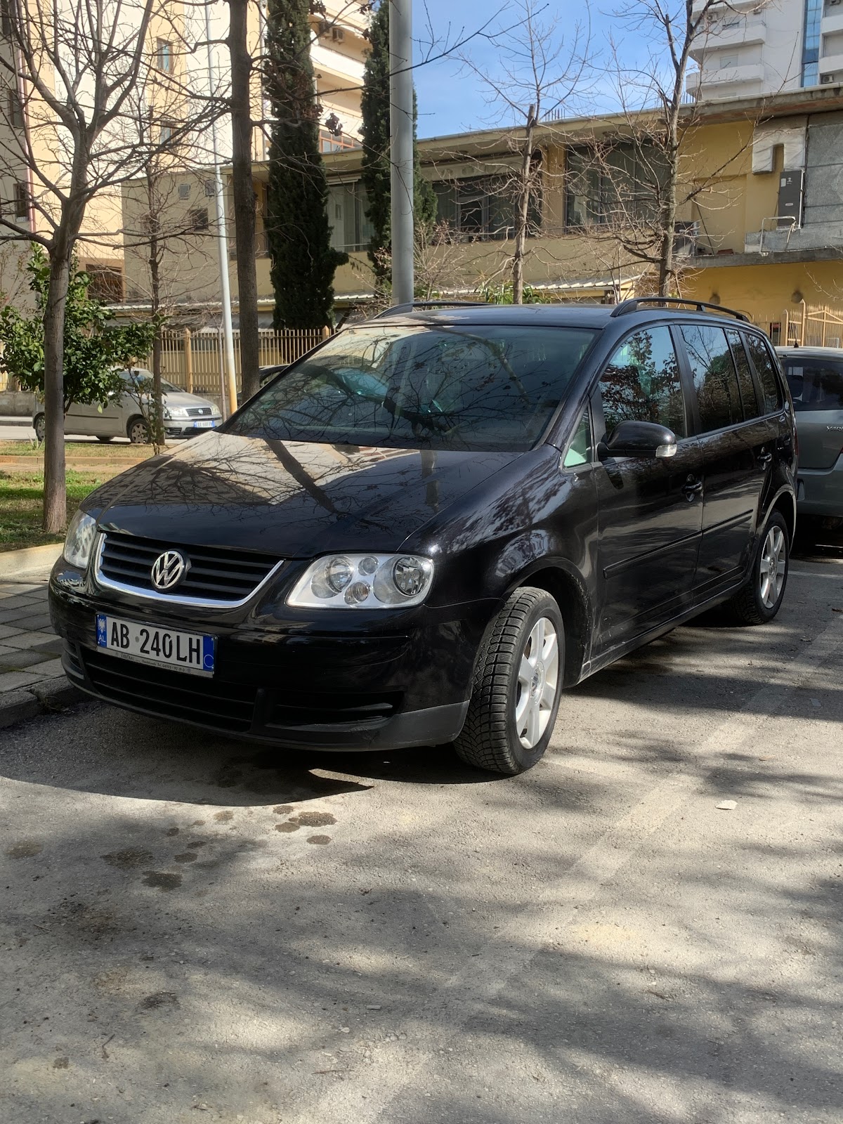 Cars and scooters for rent photo 4
