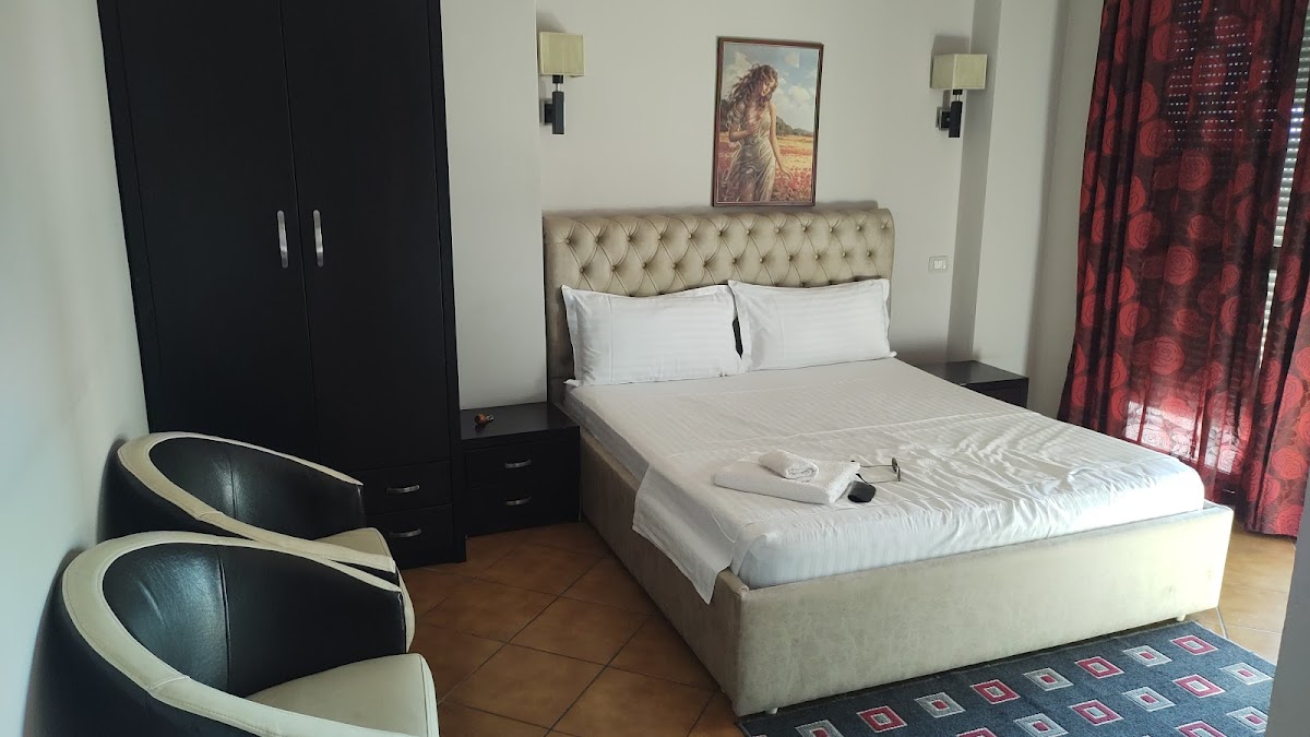 Prince Hotel photo 2