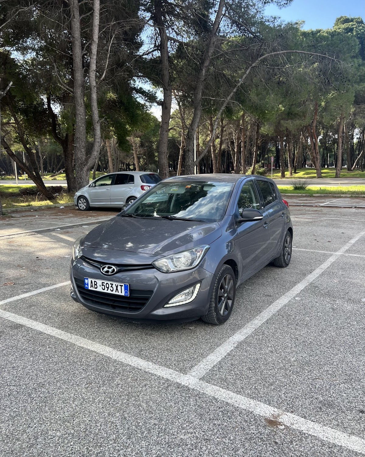 Rental Car Megli - Makina me qera