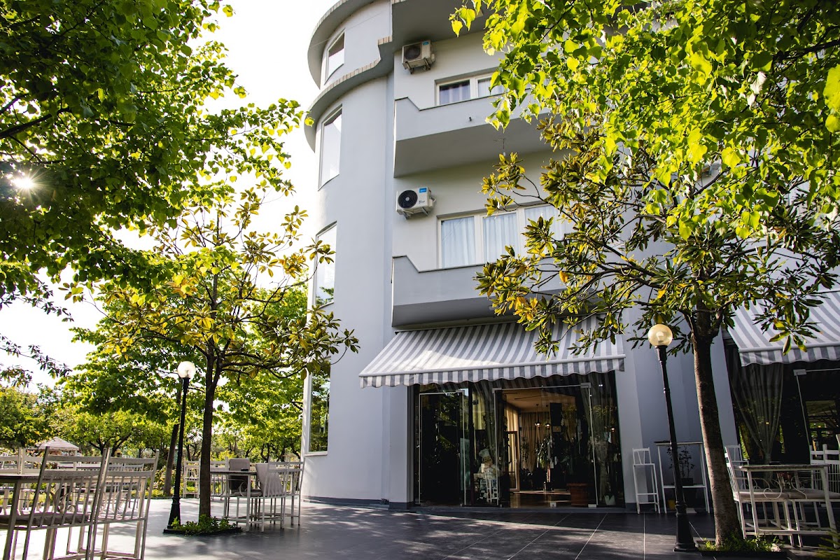 Hotel BLINI