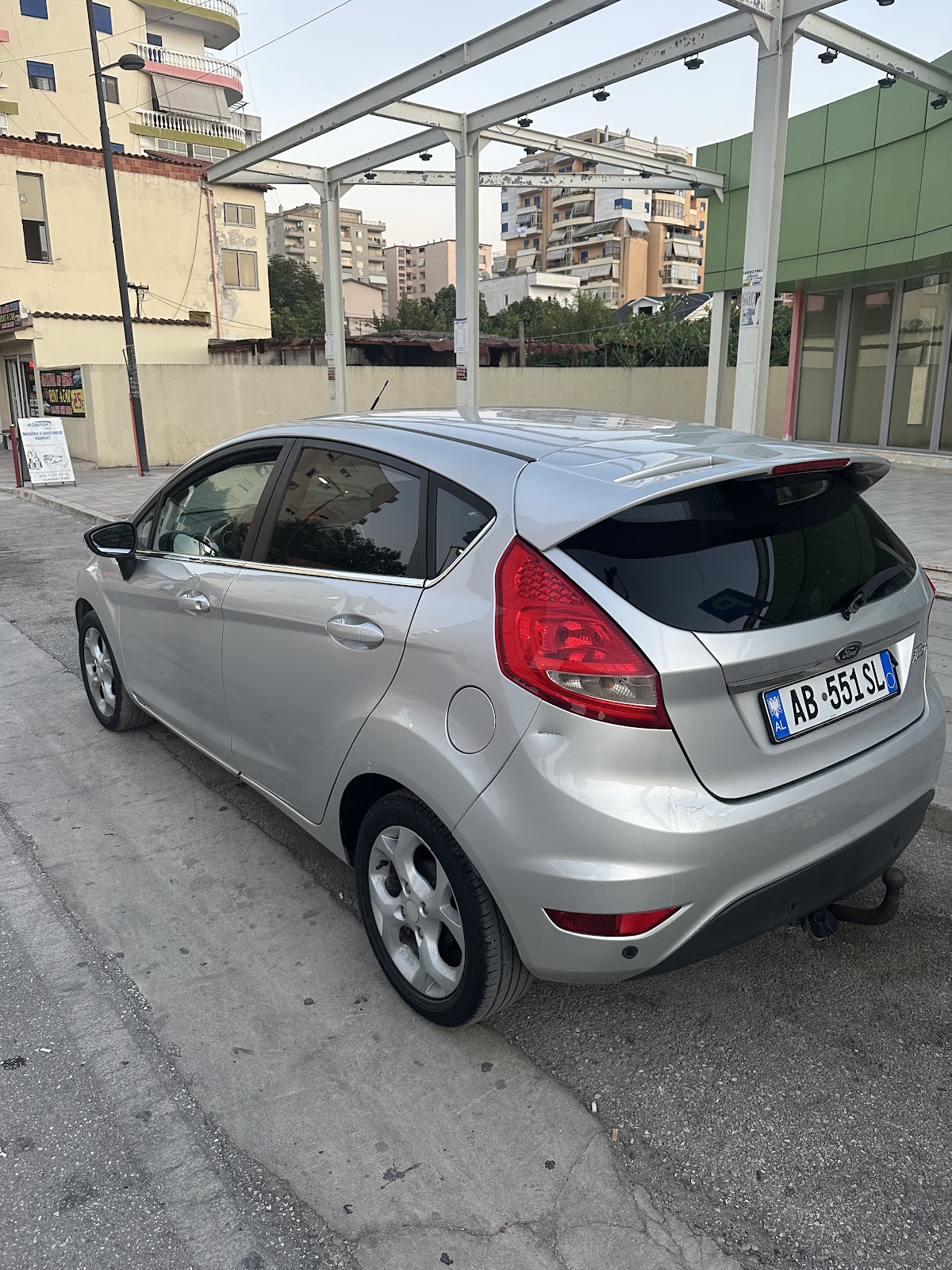 Makina Me Qera Station Fier — Makina me Qira në Fier — photo 4