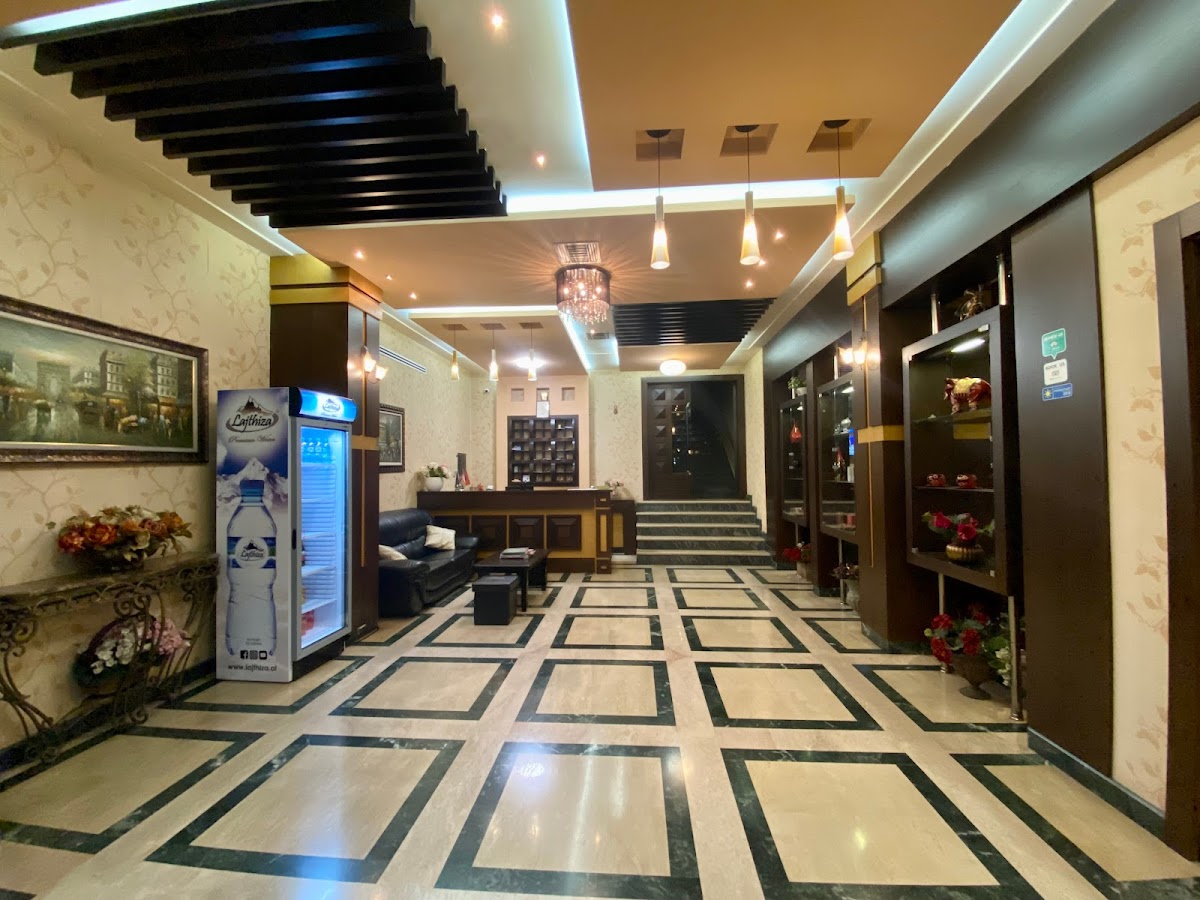 Prince Hotel photo 3