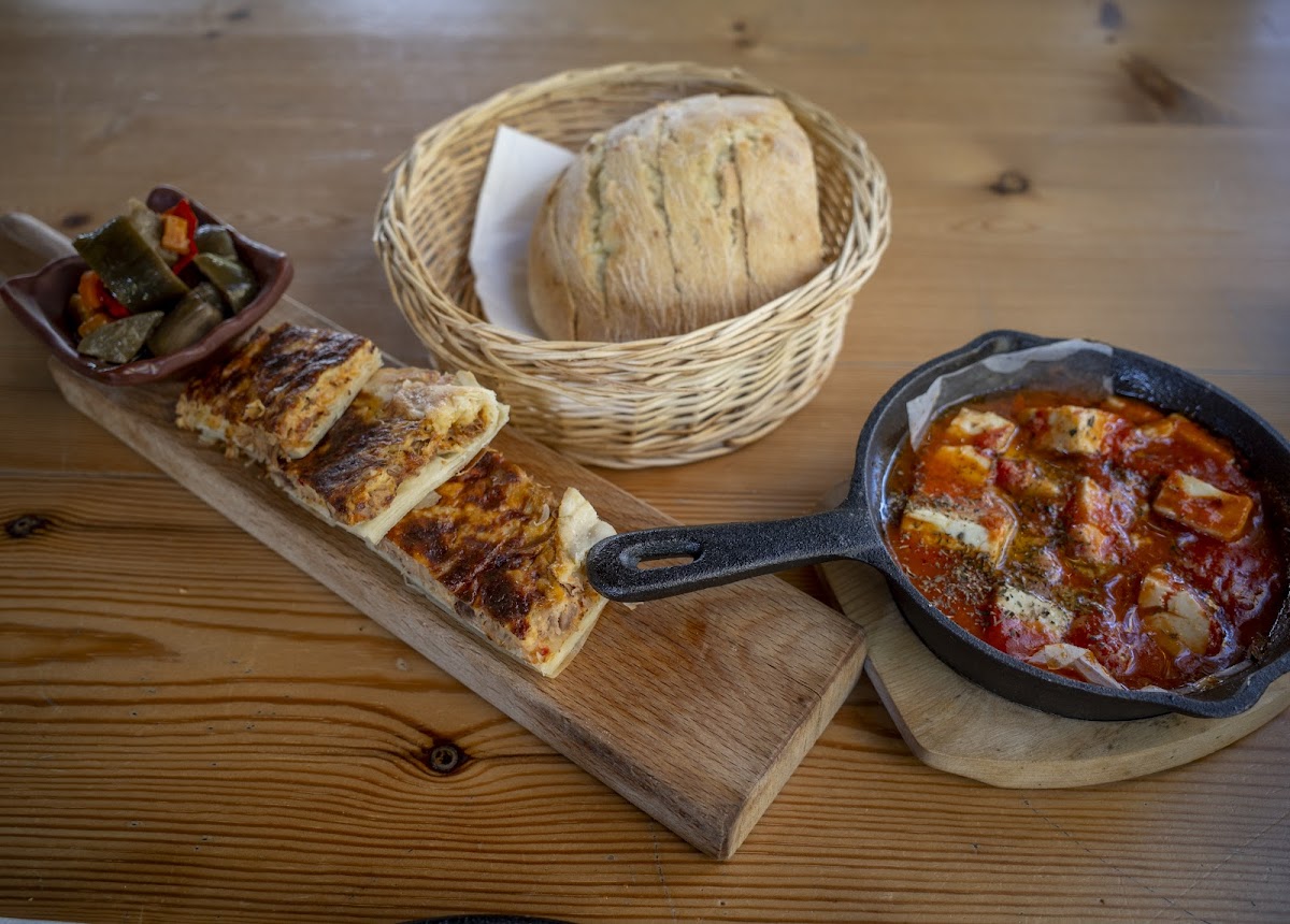 Restaurant Rosa e Tymosur photo 2