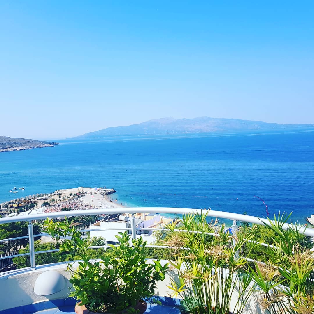 Hotel Seaside Artist Saranda photo 4