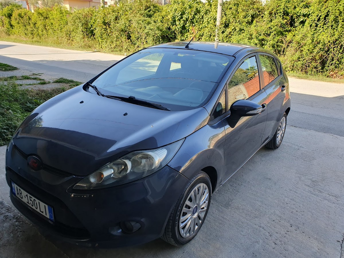 Makina me qera mema — Makina me Qira në Fier — photo 4