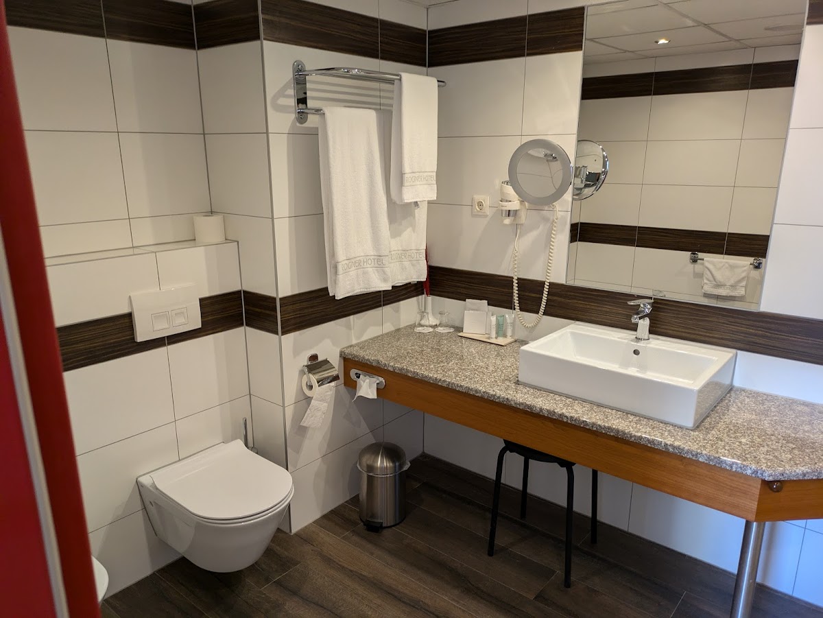 Rogner Hotel Tirana photo 4