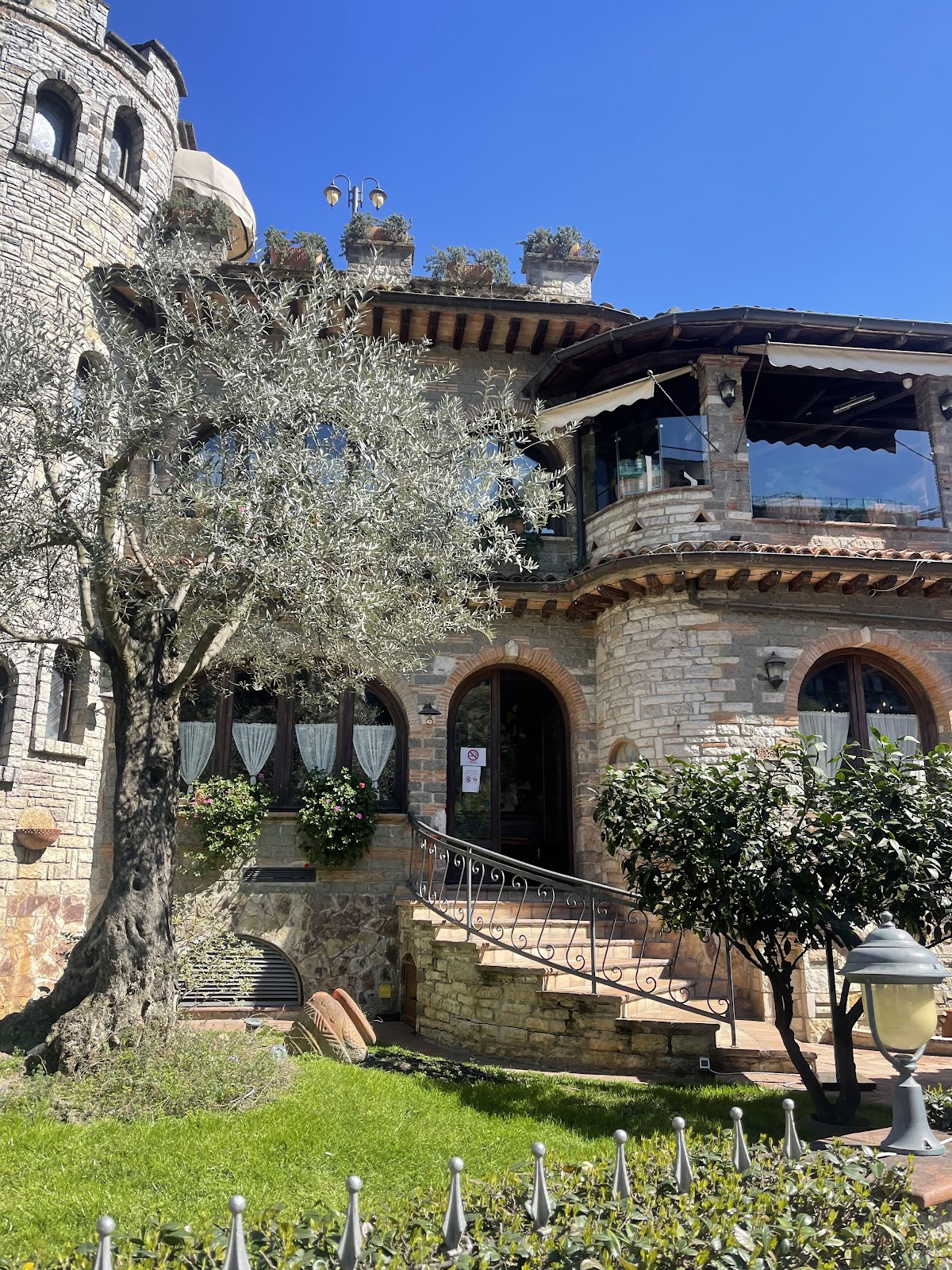 Juvenilja Castle photo 4