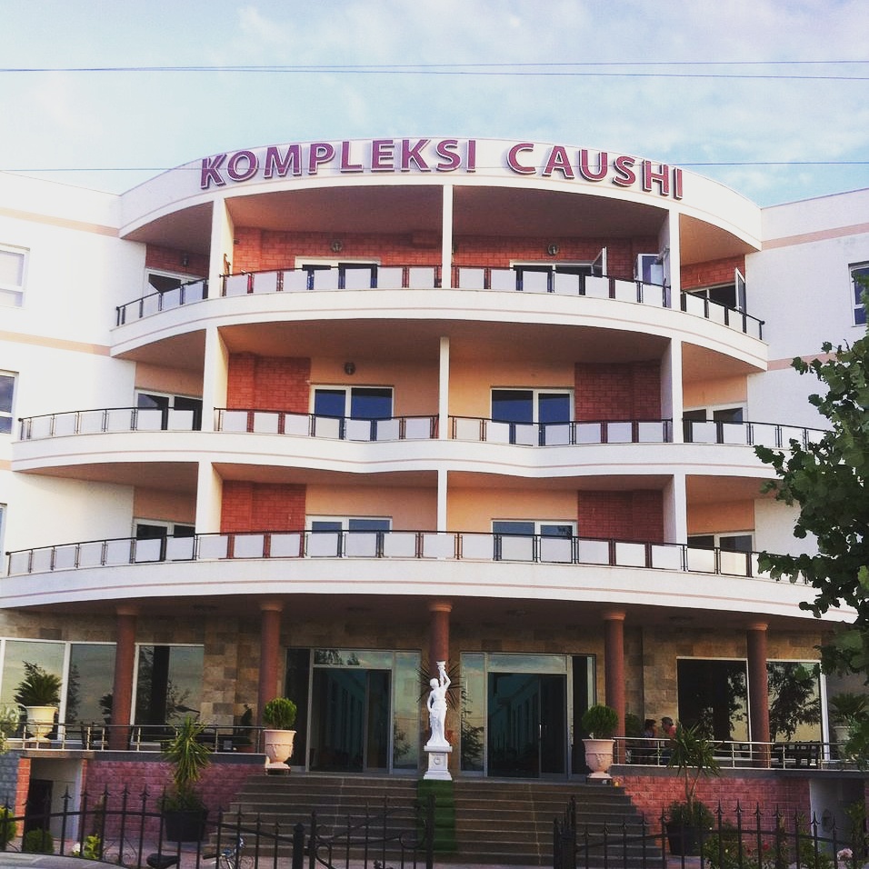Kompleksi Caushi