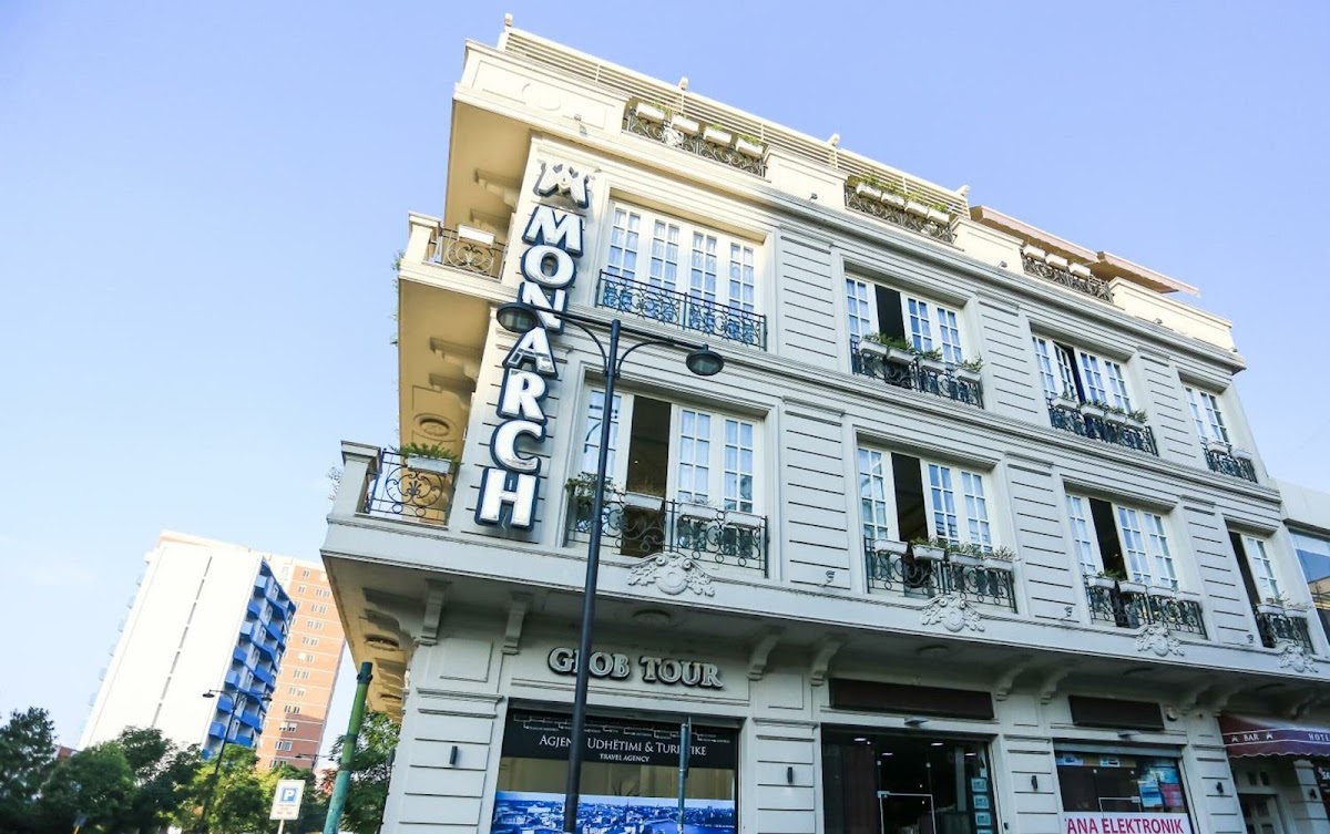 Hotel Monarch