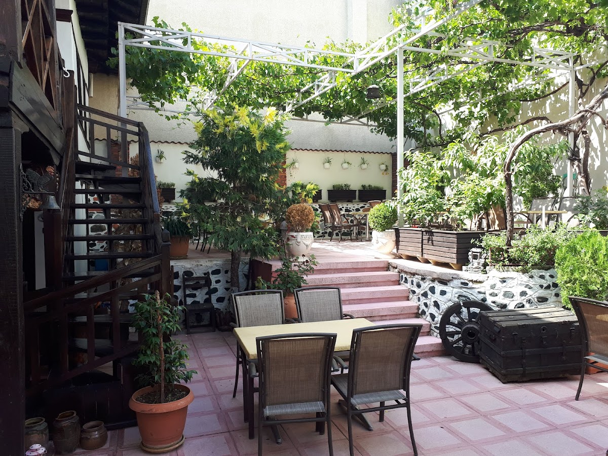 Guest House Bujtina Leon photo 4