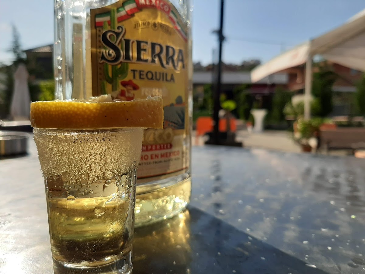 "N'Konak" Coffee Shisha Bar — Kafene në Rahovec — photo 3