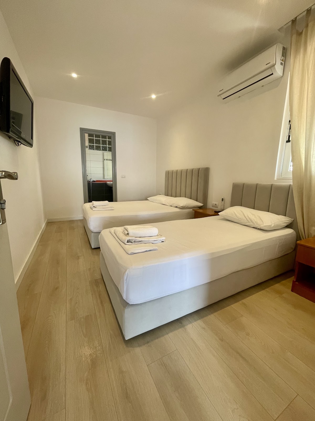 Hotel AULONA, Sarandë photo 2