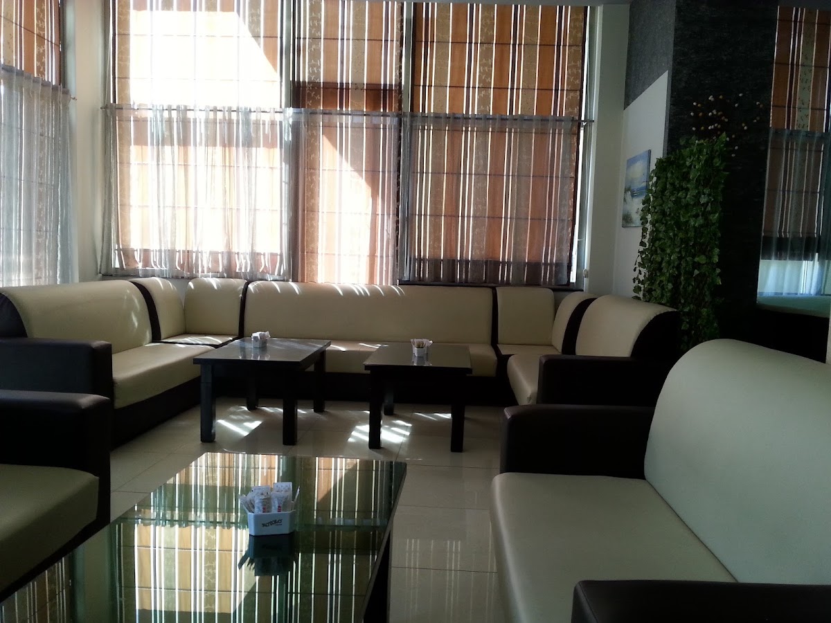 Max Bar photo 4