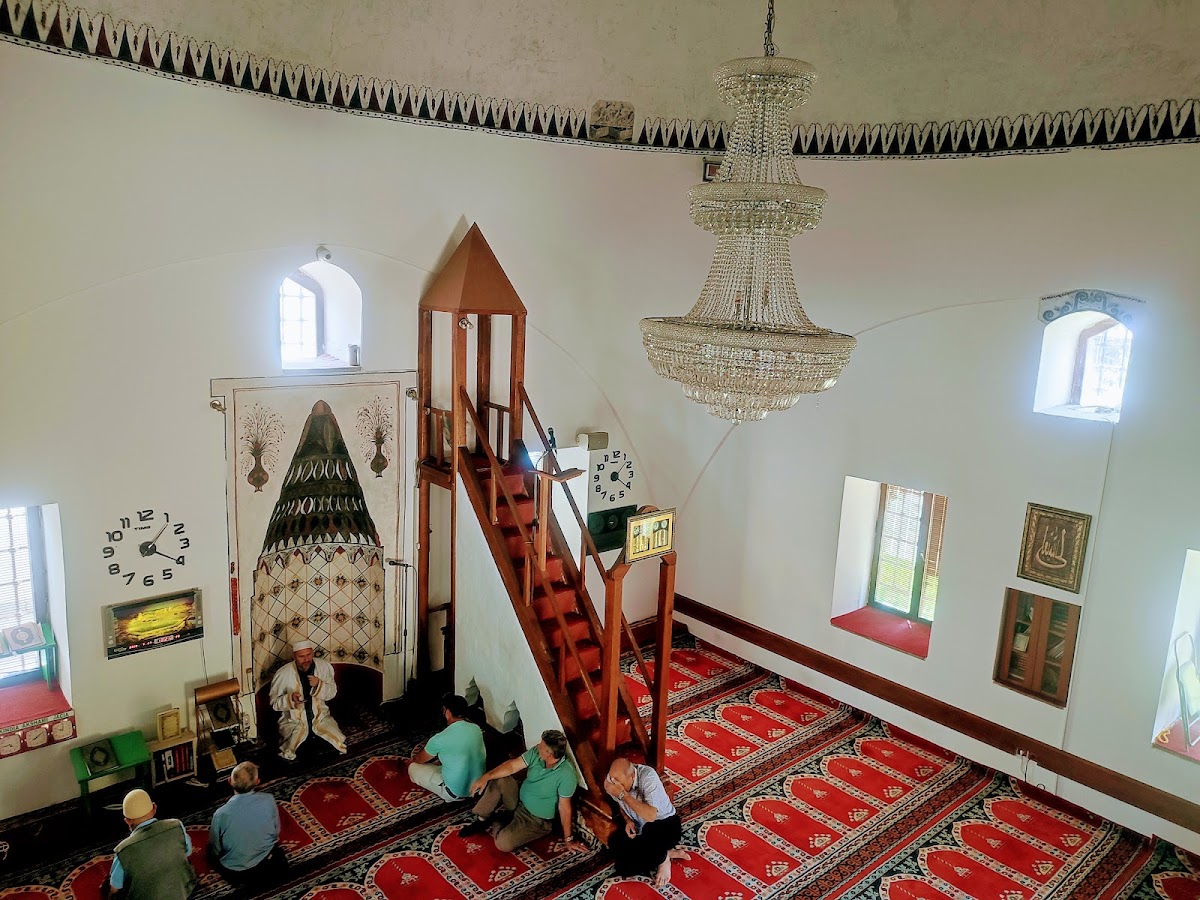 Xhamia e Llapit — Atraksione në Prishtinë — photo 3