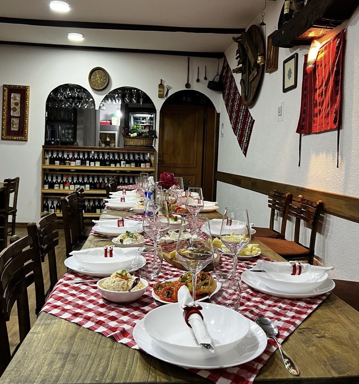 Виница Петровић и смештај, Велика Хоча — Hotele & Akomodim në Rahovec — photo 4