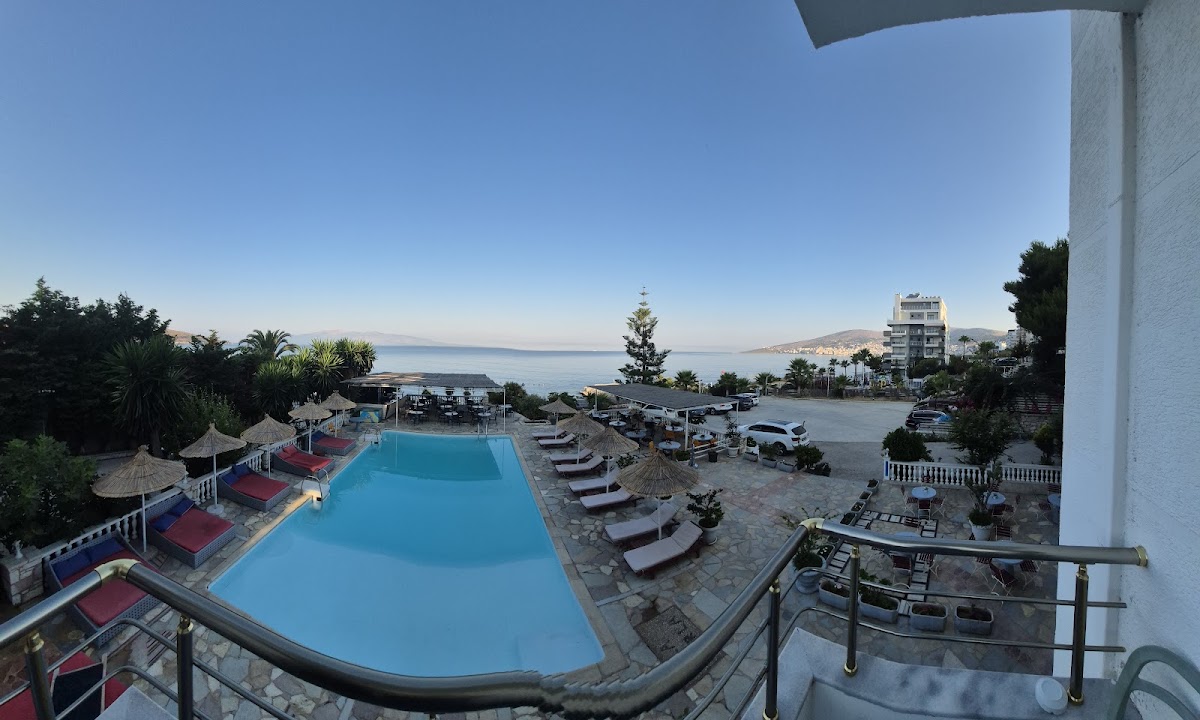 Perla Hotel Saranda photo 3