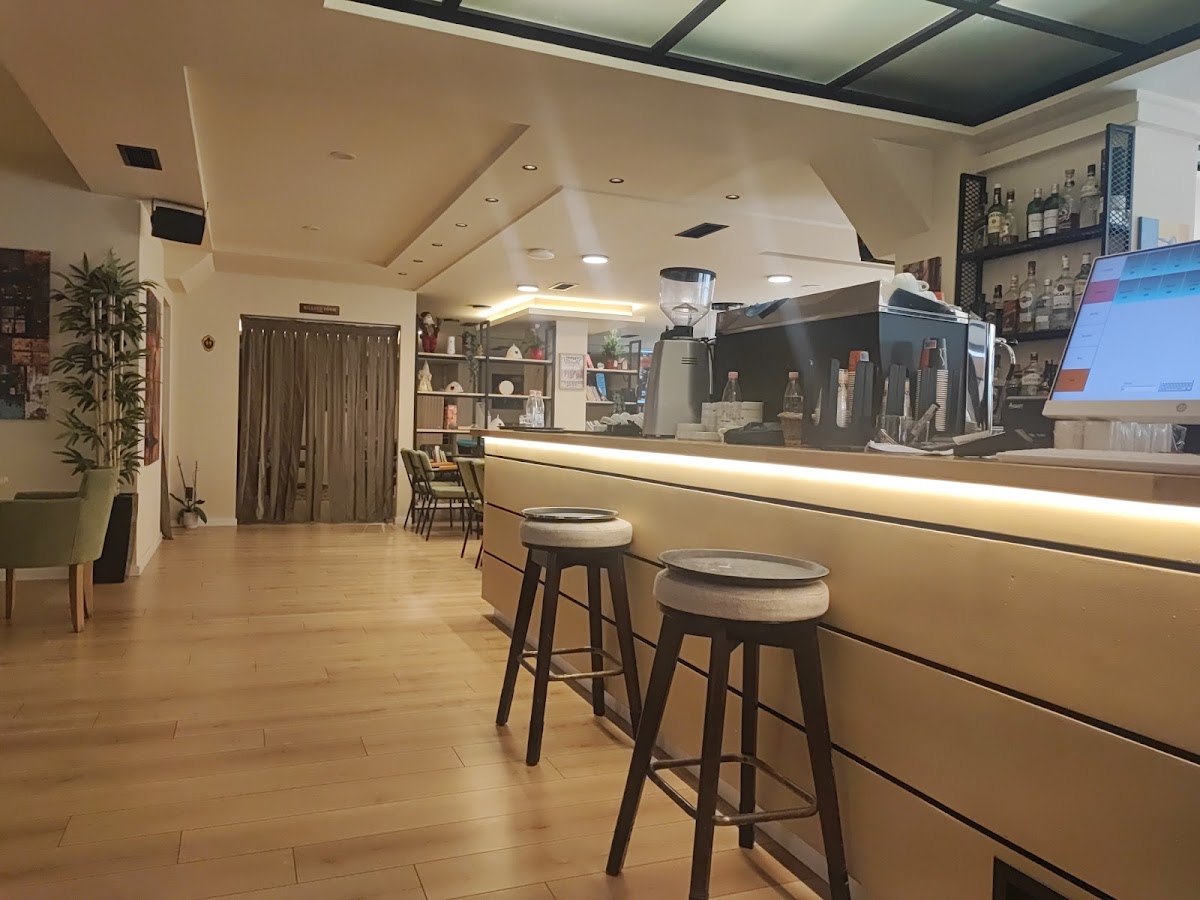Balux coffee bar photo 3