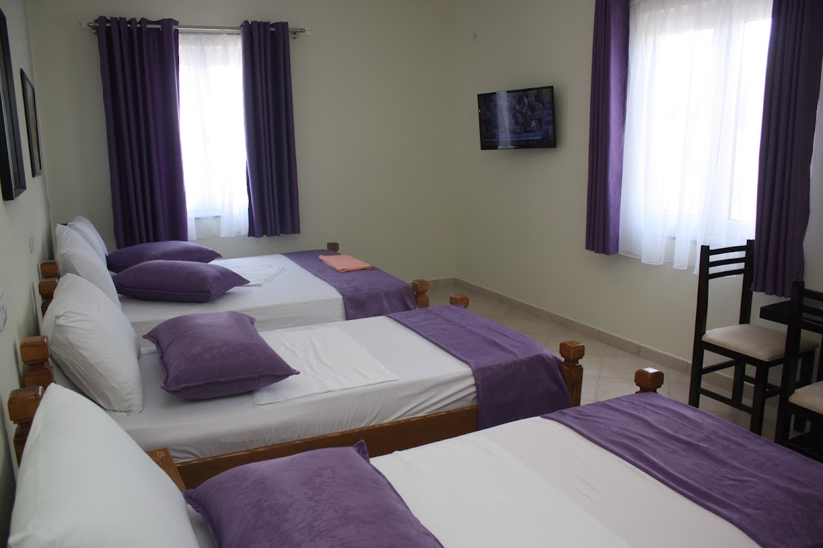 Hotel Bicaj photo 2
