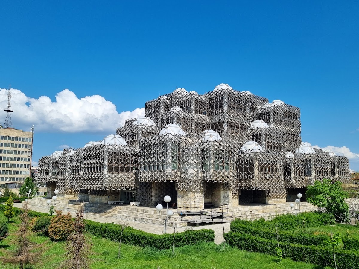 The National Library of Kosovo "Pjetër Bogdani" — Atraksione në Prishtinë