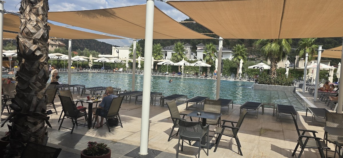 Restaurant & Pool Balla 2