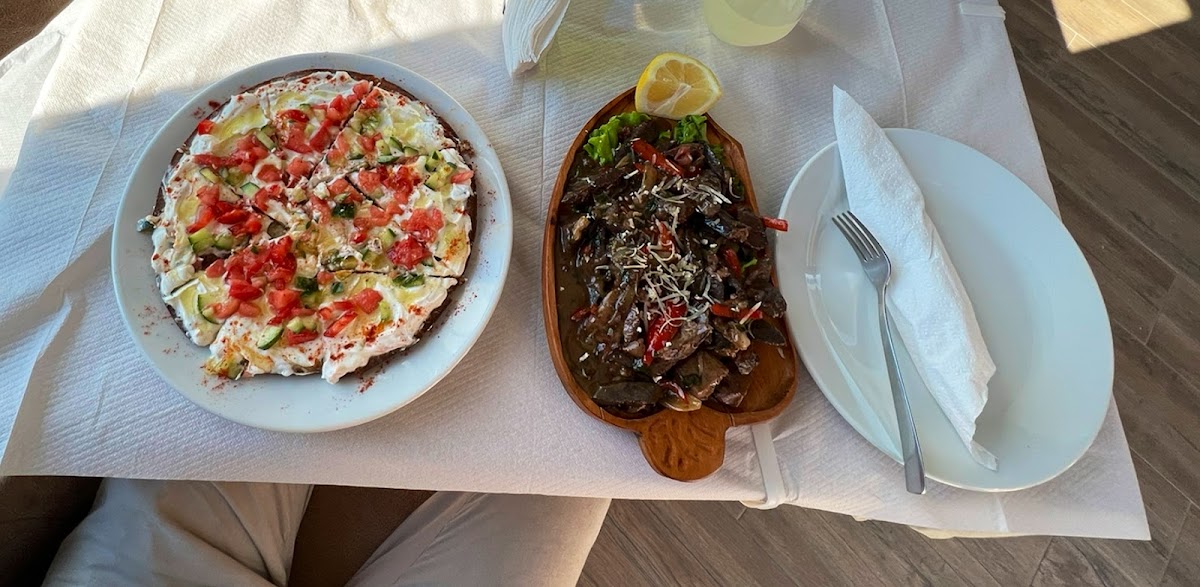 Iliri Restaurant photo 2